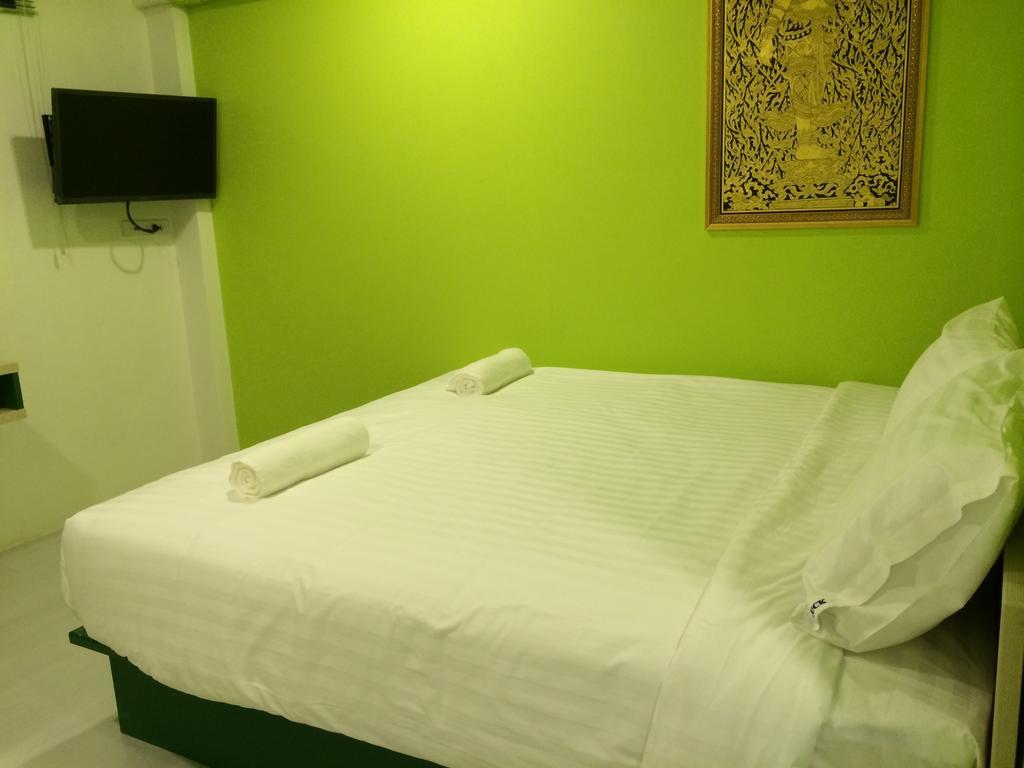 The Seven Luck Hotel Bangkok Room photo