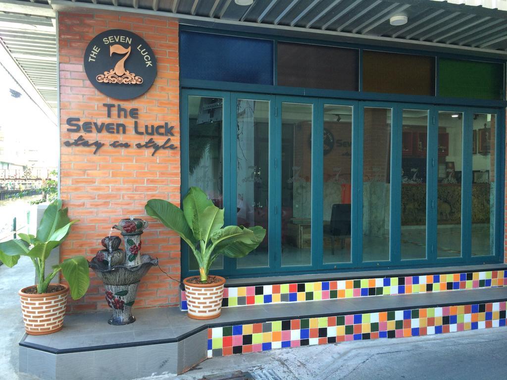 The Seven Luck Hotel Bangkok Exterior photo