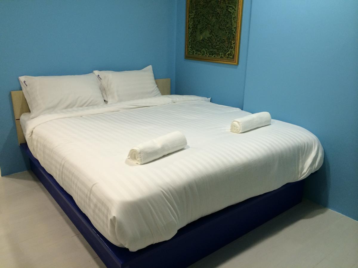 The Seven Luck Hotel Bangkok Room photo